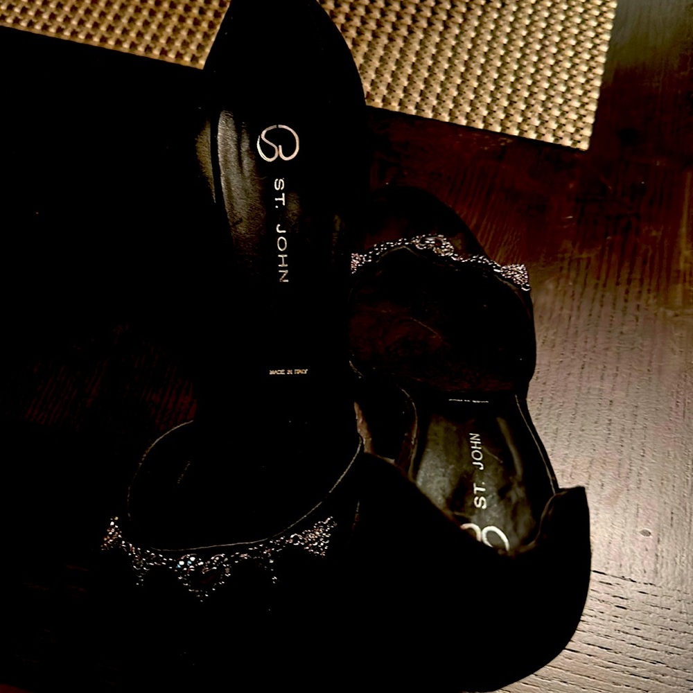 St. John heels gently worn once